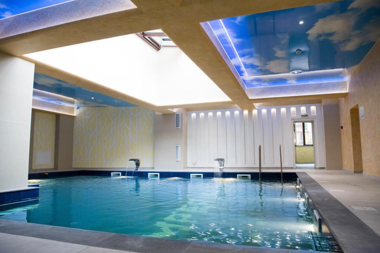 Imperial Hotel&Spa - Băile Olăneşti エクステリア 写真
